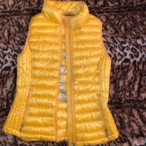 Tommy Hilfiger yellow vest